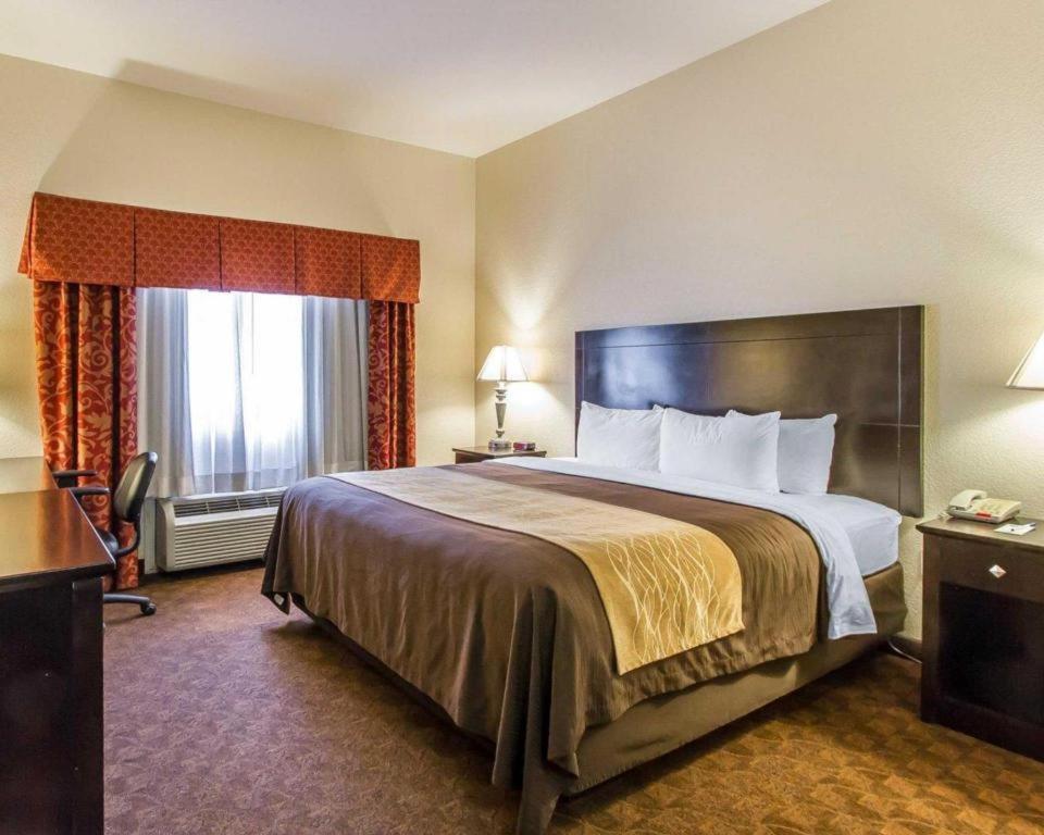 Comfort Inn & Suites Atoka Esterno foto