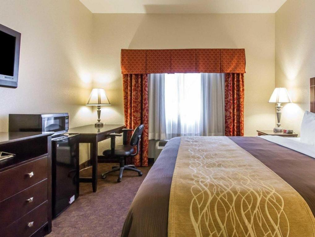 Comfort Inn & Suites Atoka Esterno foto