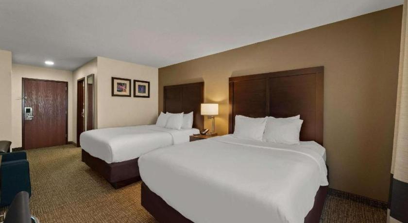 Comfort Inn & Suites Atoka Esterno foto