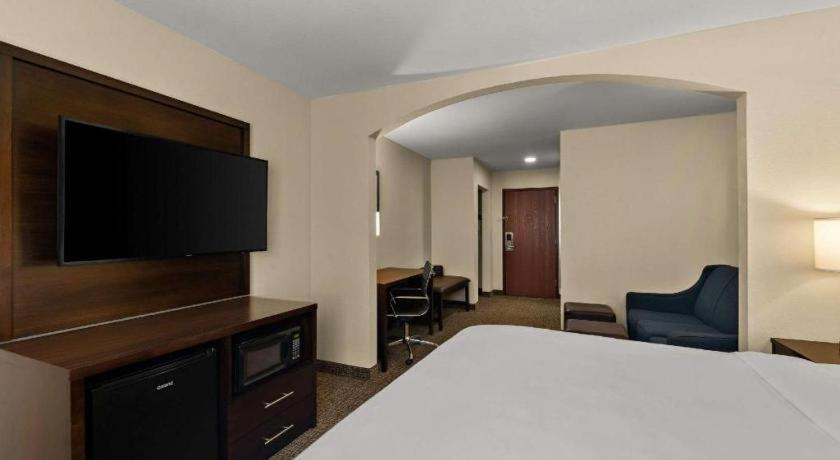 Comfort Inn & Suites Atoka Esterno foto