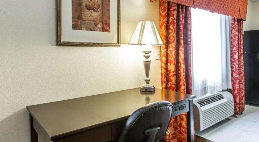 Comfort Inn & Suites Atoka Esterno foto