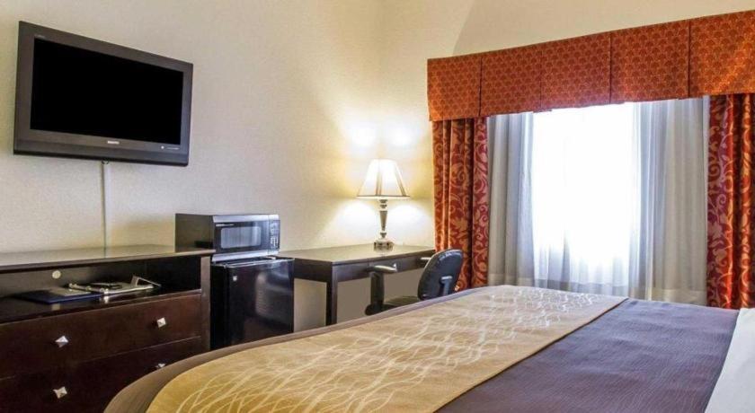 Comfort Inn & Suites Atoka Esterno foto